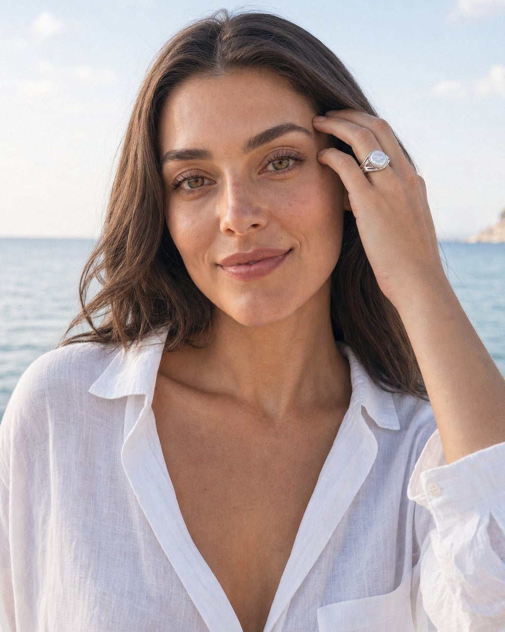 Sculpted Keshi Pearl Ring worn by the model