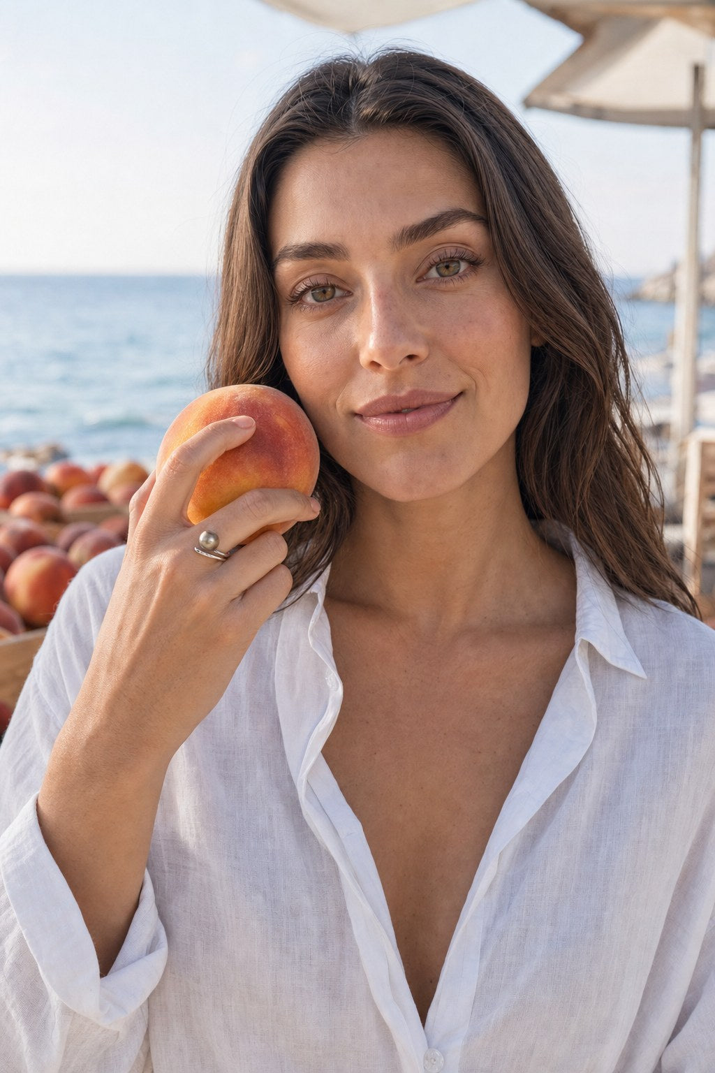 Copper Tide Pearl Ring on the model by the sea