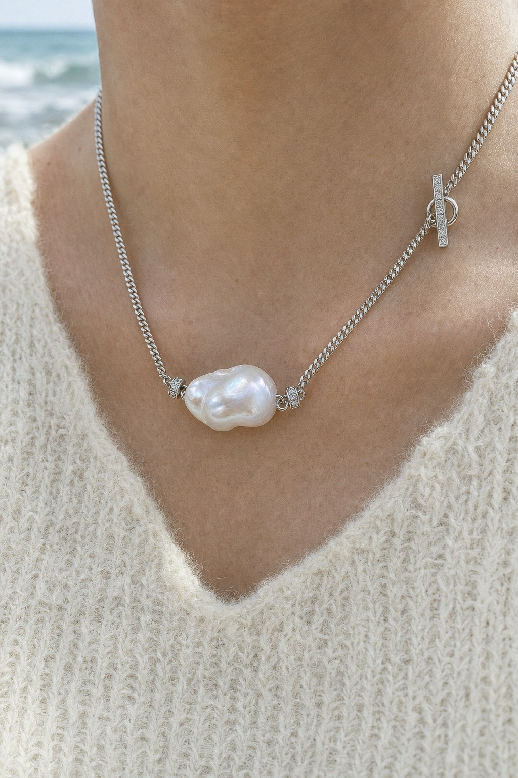 Harbour Baroque Chain Necklace close-up detail